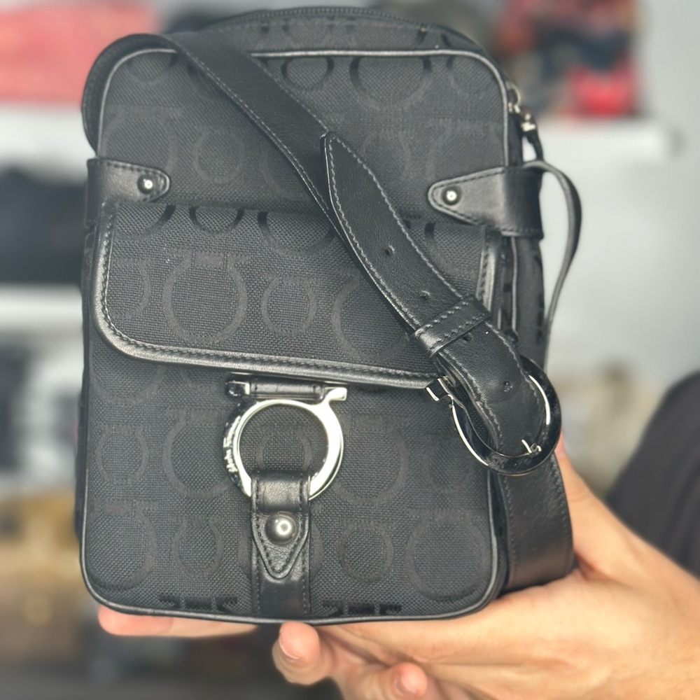 FERRAGAMO CROSSBODY BAG